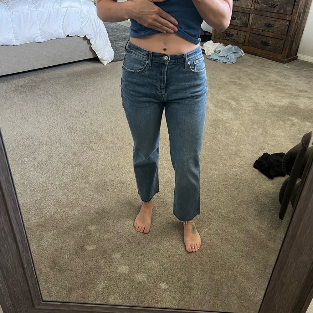 Kensie Blue Ankle Cropped Jeans with Raw Hem